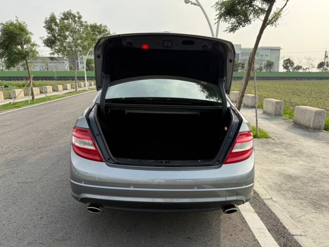 【毅寰汽車】2010 BENZ C300⛧便宜不貴⛧倒車顯影⛧導航⛧電動記憶座椅⛧電動天窗⛧定速｜歡迎賞車 ☏  第15張相片