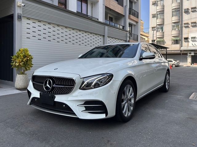 【毅寰汽車】2018 BENZ E250⛧免鑰摸門⛧360環景⛧電尾門⛧天窗⛧電動記憶座椅｜歡迎賞車 ☏  第1張相片