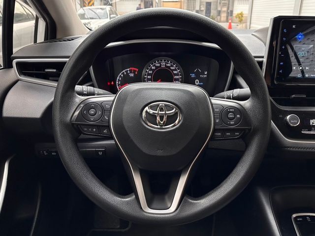 【毅寰汽車】2023 Toyota Altis⛧Apple Carplay⛧免鑰摸門⛧倒車顯影⛧原版件認證｜歡迎賞車 ☏  第4張相片