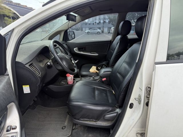 【毅寰汽車】2013 TOYOTA INNOVA⛧工程行必備款⛧便宜不貴⛧擺攤載貨⛧陪您賺大錢的好幫手｜歡迎賞車 ☏  第5張相片