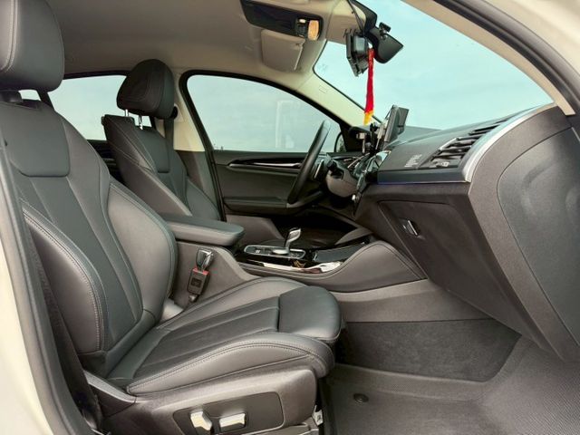 【毅寰汽車】2022 BMW X4 20i⛧延長保固一年⛧跟車⛧盲點⛧抬顯⛧電尾門⛧摸門解鎖⛧免鑰匙啟動｜歡迎賞車 ☏  第9張相片