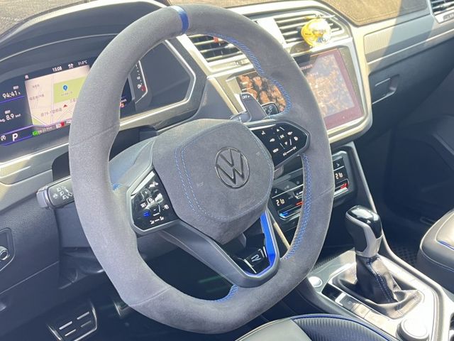 【毅寰汽車】2024 福斯 TIGUAN R⛧IKEY⛧電尾門⛧導航⛧抬顯⛧盲點⛧全景天窗⛧H/K⛧精品改｜歡迎賞車 ☏  第4張相片