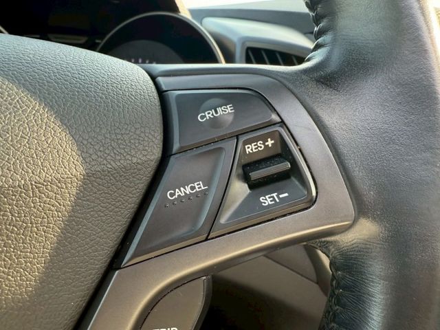 【毅寰汽車】2014 現代 Veloster⛧雙門小鋼炮⛧免鑰匙啟動⛧摸門解鎖⛧天窗⛧倒車顯影⛧電動座椅｜歡迎賞車 ☏  第5張相片
