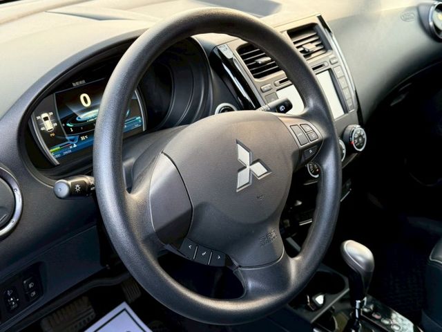 【毅寰汽車】2018 三菱 Colt Plus⛧免鑰匙啟動⛧摸門解鎖⛧盲點⛧導航⛧倒車顯影⛧電動尾門｜歡迎賞車 ☏  第4張相片