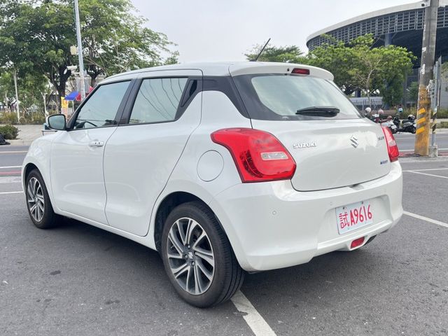 【毅寰汽車】2023 SUZUKI Swift⛧油電⛧小巧可愛 省油省稅⛧摸門解鎖⛧免鑰匙啟動⛧盲點⛧定速｜歡迎賞車 ☏  第2張相片