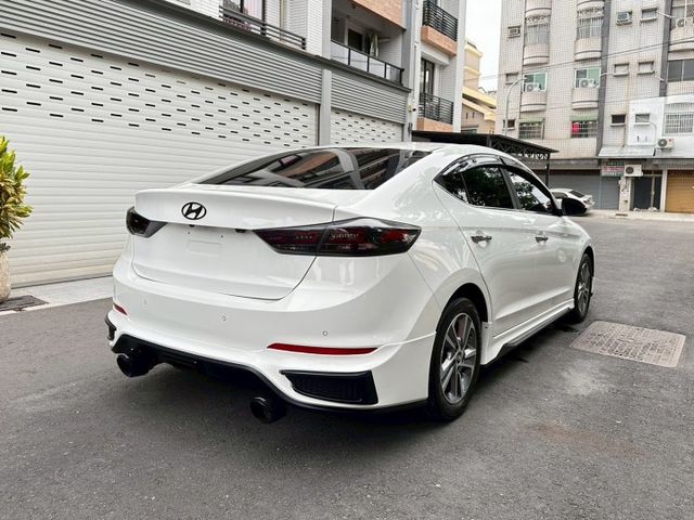 【毅寰汽車】2017 現代 Elantra 旗艦版⛧IKEY⛧閥門⛧排氣管⛧定速⛧倒車顯影⛧胎壓偵測｜歡迎賞車 ☏  第2張相片