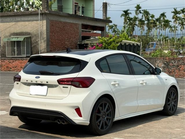 【毅寰汽車】2022 福特 FOCUS ST-Line Lommel⛧BOSE⛧IKEY⛧盲點⛧抬顯⛧導航｜歡迎賞車 ☏  第2張相片
