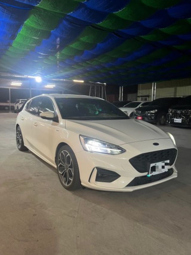 【毅寰汽車】2020 福特 FOCUS ST-Line⛧免鑰匙啟動⛧摸門解鎖⛧B&O音響⛧抬顯⛧導航⛧盲點｜歡迎賞車 ☏  第1張相片