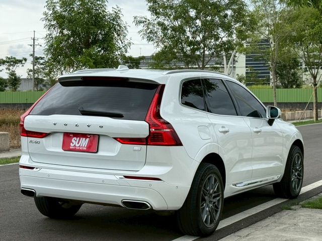 【毅寰汽車】2021 XC60 T8⛧IKEY⛧導航⛧環景⛧抬顯⛧電尾門⛧全景天窗⛧電動座椅⛧水晶排檔頭｜歡迎賞車 ☏  第2張相片