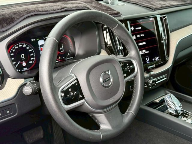 【毅寰汽車】2021 XC60 T8⛧IKEY⛧導航⛧環景⛧抬顯⛧電尾門⛧全景天窗⛧電動座椅⛧水晶排檔頭｜歡迎賞車 ☏  第4張相片