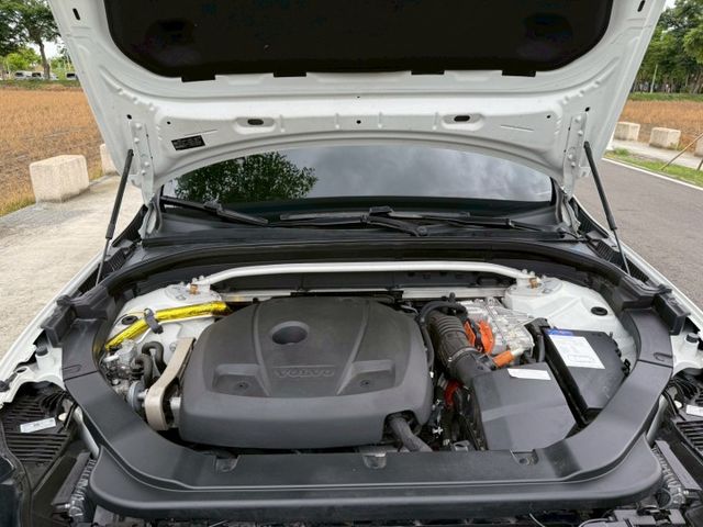 【毅寰汽車】2021 XC60 T8⛧IKEY⛧導航⛧環景⛧抬顯⛧電尾門⛧全景天窗⛧電動座椅⛧水晶排檔頭｜歡迎賞車 ☏  第20張相片