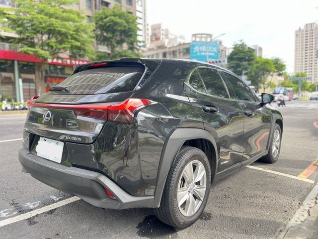 【毅寰汽車】2021 LEXUS UX250h⛧IKEY⛧ACC⛧導航⛧盲點⛧環景⛧電尾門⛧雙前電熱椅｜歡迎賞車 ☏  第2張相片