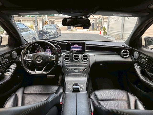 【毅寰汽車】2015 BENZ C300 AMG⛧基本滿⛧柏林之音⛧免鑰匙啟動⛧摸門解鎖⛧全景天窗｜歡迎賞車 ☏  第7張相片
