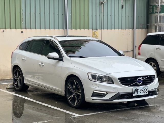 2017 VOLVO V60 T5 R-Design /旅行版 /原版件/電動座椅/HK音響/歡迎賞車☏  第1張相片