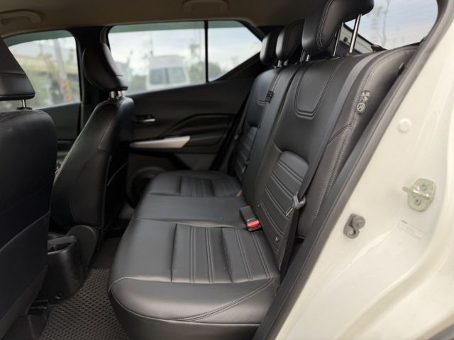 2021 NISSAN kicks/原版件/免鑰匙/倒車顯影/小型休旅/好顧好保養  第5張相片