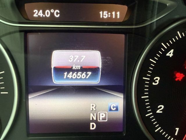 2016 BENZ B180/電動座椅/雙區恆溫/LED頭燈/免鑰匙/後座出風口  第3張相片