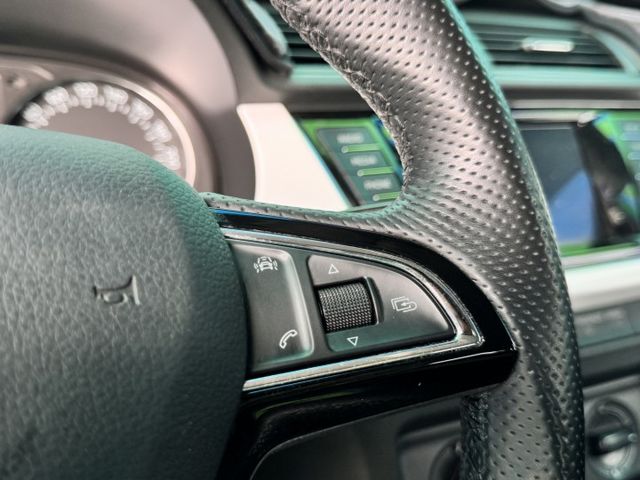 2018 SKODA FABIA/原版件/COMBI1.0TSI 版本/免鑰匙/旅行式/歡迎賞車☏  第17張相片