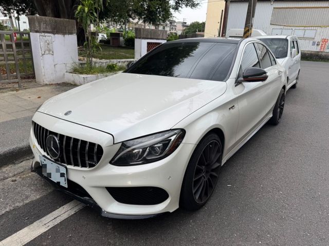 2015 BENZ C400/ 電冷熱通風椅/天窗/柏林/LED頭燈/盲點/23P跟車/倒車顯影  第1張相片