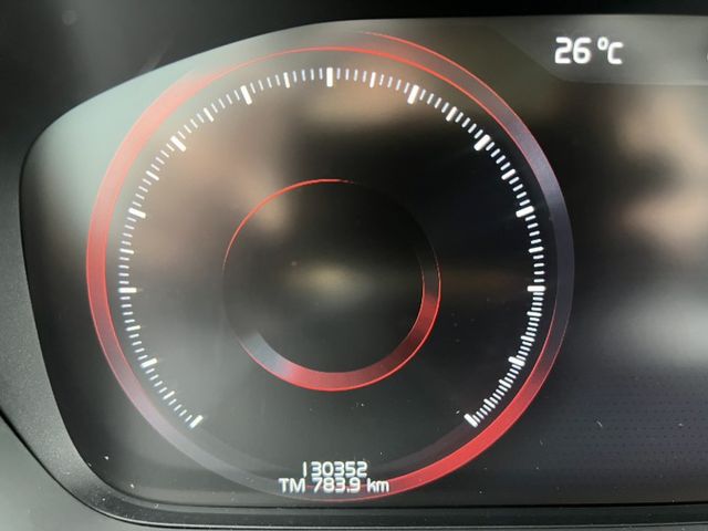 2020 XC90 B5/油電車/LED頭燈/免鑰匙/HK音響/後座出風口/電動座椅/旅行式/電尾門  第3張相片