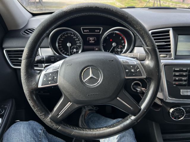 2014 BENZ ML250D/柴油/廂式/倒車顯影/天窗/電尾門/電動座椅/好入手的進口休旅車  第11張相片