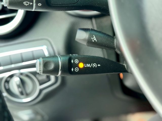 2017 GLC250 AMG庫貝/原版件/LED頭燈/免鑰匙/倒車顯影/360環景/電尾門/天窗  第8張相片