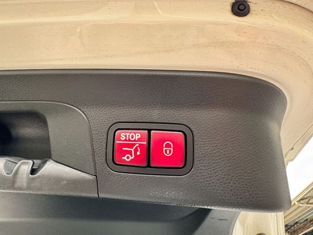 2017 GLC250 AMG庫貝/原版件/LED頭燈/免鑰匙/倒車顯影/360環景/電尾門/天窗  第17張相片