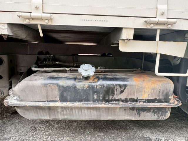 2013 中華 DELICA/汽油/篷式/昇降機/ 實用耐操/工作好幫手  第13張相片