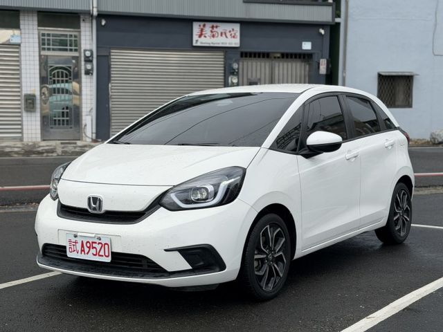 2024  HONDA FIT/LED頭燈/免鑰匙/定速/倒車顯影/恆溫空調/代步車首選  第1張相片