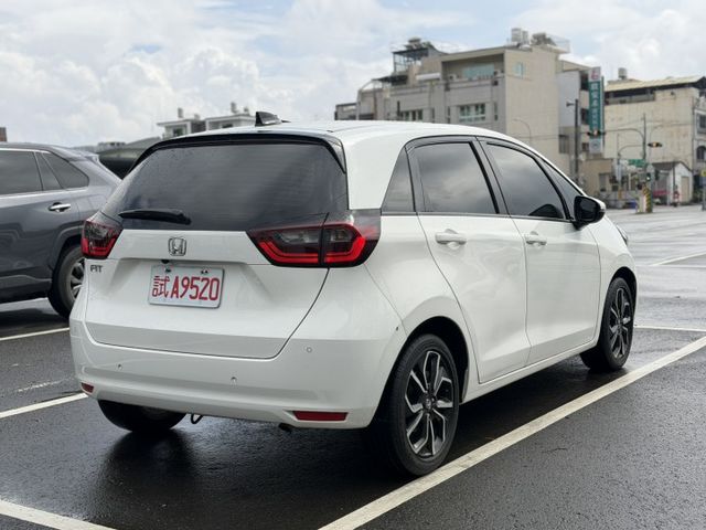 2024  HONDA FIT/LED頭燈/免鑰匙/定速/倒車顯影/恆溫空調/代步車首選  第2張相片