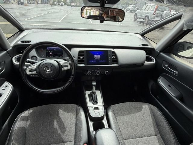 2024  HONDA FIT/LED頭燈/免鑰匙/定速/倒車顯影/恆溫空調/代步車首選  第6張相片