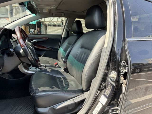 2011 TOYOTA ALTIS/恆溫空調/天窗/定速/省油省稅金/便宜代步車  第4張相片