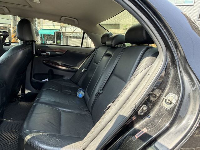 2011 TOYOTA ALTIS/恆溫空調/天窗/定速/省油省稅金/便宜代步車  第5張相片