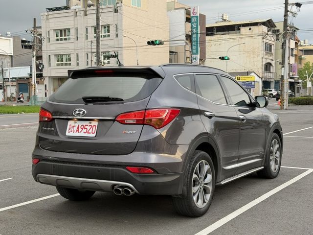 原版件/倒車顯影/駕駛座電動座椅/定速/循跡防滑/便宜寬敞休旅車  第2張相片