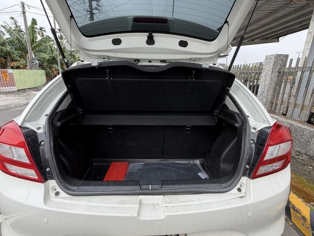 2018 BALENO GLX/原版件/HID頭燈/免鑰匙/恆溫空調/定速/換檔撥片  第10張相片