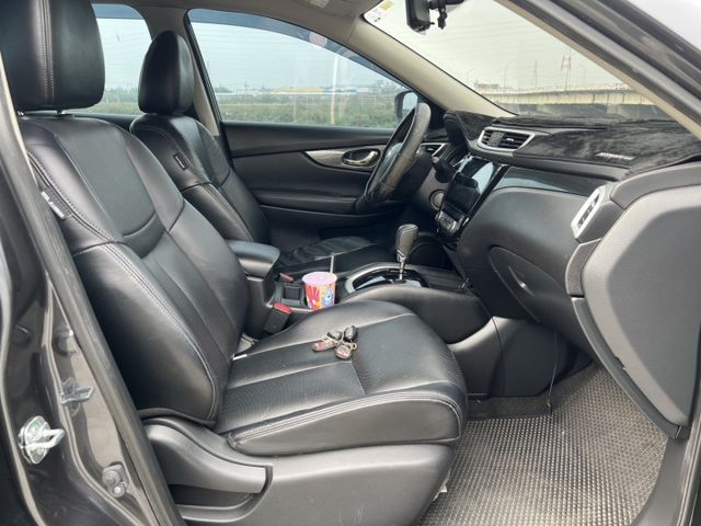 2016 X-TRAIL/原版件/倒車顯影/360環景/雙區恆溫/免鑰匙/摸門/循跡防滑/安卓機  第8張相片