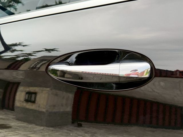 LED頭燈/V8引擎/HK音響/全景天窗/360環景/盲點/免鑰匙/記憶電動座椅/電尾門/雙魚眼頭燈  第5張相片