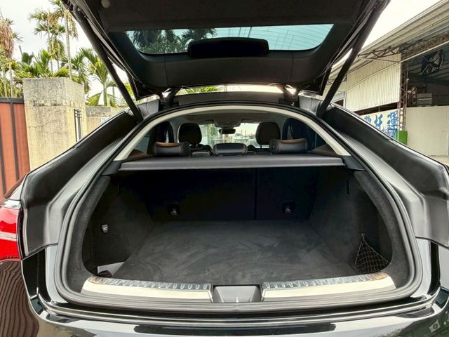 LED頭燈/V8引擎/HK音響/全景天窗/360環景/盲點/免鑰匙/記憶電動座椅/電尾門/雙魚眼頭燈  第7張相片