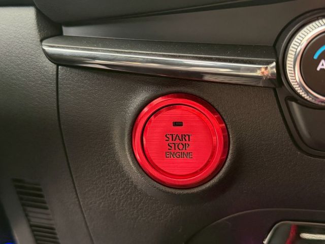 LED頭燈/免鑰匙/駕駛座電動記憶座椅/電子手煞車/盲點/摸門/BOSE音響/抬顯/換檔撥片/雙區恆溫  第20張相片