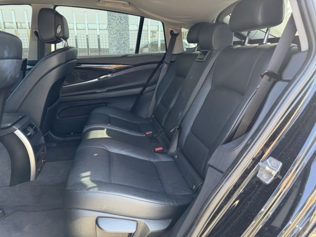 免鑰匙/HID頭燈/摸門/倒車顯影/雙區恆溫/全景天窗/電子手煞車/循跡防滑/電尾門/電動座椅  第6張相片