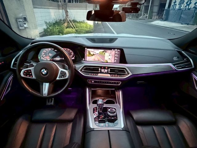 LED頭燈/總代理/5AU跟車/抬顯/H/K音響/360環景/免鑰匙/摸門/盲點/電尾門/車道偏移/CARPLAY  第9張相片