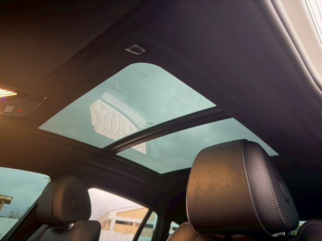 LED頭燈/總代理/5AU跟車/抬顯/H/K音響/360環景/免鑰匙/摸門/盲點/電尾門/車道偏移/CARPLAY  第20張相片