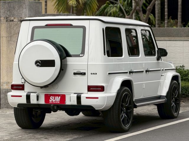 LED頭燈/盲點/免鑰匙/後座出風口/大柏林/通風座椅/雙區恆溫/倒車顯影/天窗  第2張相片