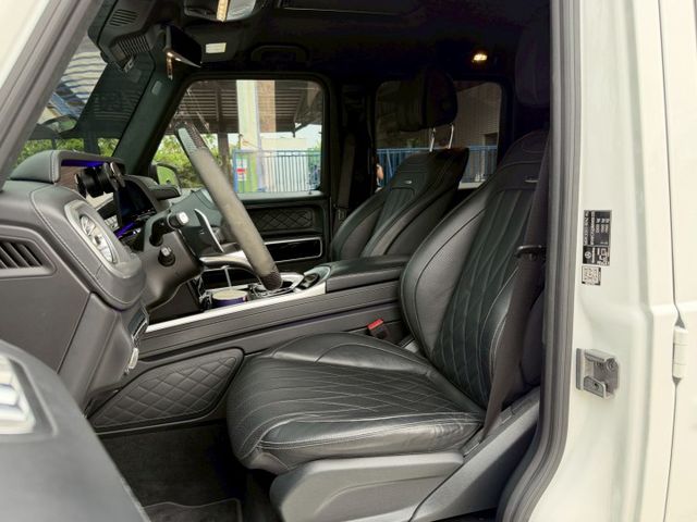 LED頭燈/盲點/免鑰匙/後座出風口/大柏林/通風座椅/雙區恆溫/倒車顯影/天窗  第5張相片