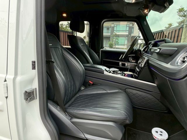 LED頭燈/盲點/免鑰匙/後座出風口/大柏林/通風座椅/雙區恆溫/倒車顯影/天窗  第13張相片