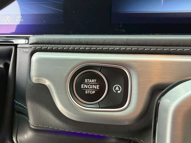 LED頭燈/盲點/免鑰匙/後座出風口/大柏林/通風座椅/雙區恆溫/倒車顯影/天窗  第18張相片