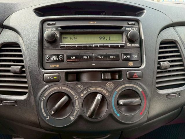 2014 TOYOTA INNOVA/廂式/恆溫空調/載人載貨空間都夠  第14張相片