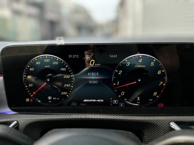 LED頭燈/雙前電動跑車記憶座椅/定速/天窗/盲點/免鑰匙/摸門/360環景/抬顯/23P跟車  第5張相片