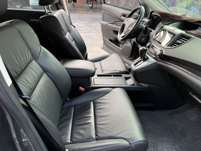 車輛整備中，歡迎預約賞車~  第7張相片