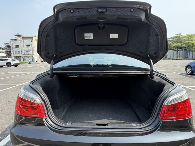 車輛整備中，歡迎預約賞車~  第4張相片