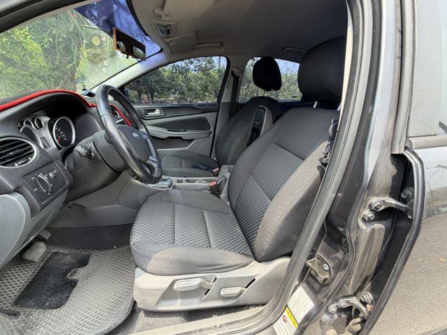 車輛整備中，歡迎預約賞車~  第6張相片